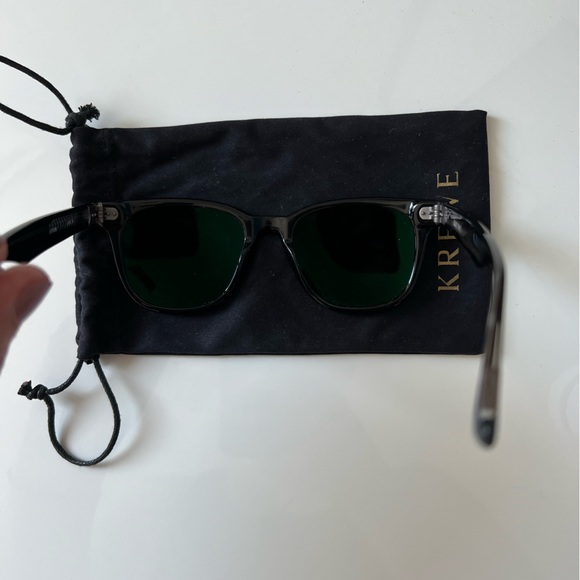 KREWE Black Sunglasses. 1 year old. No damage. Comes with cloth case - Picture 2 of 6
